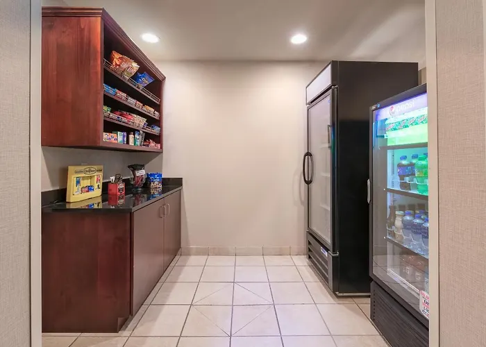 Cobblestone Inn & Suites - Durand