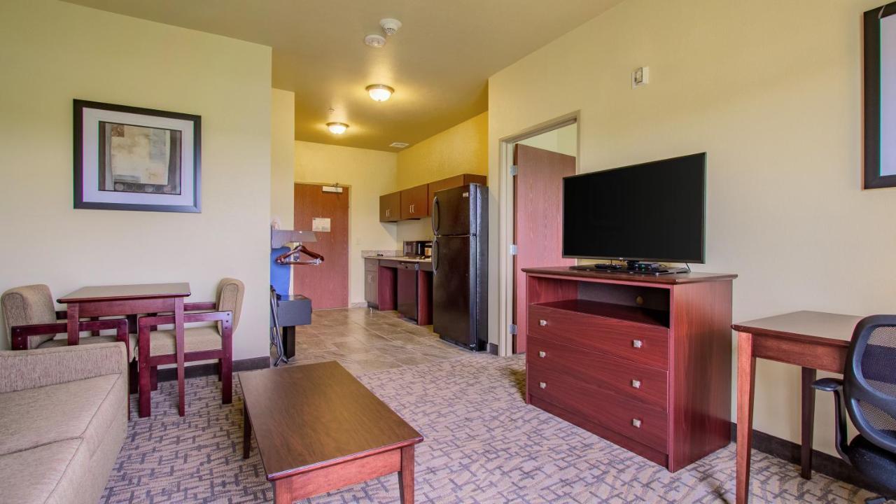 Cobblestone & - Hotel